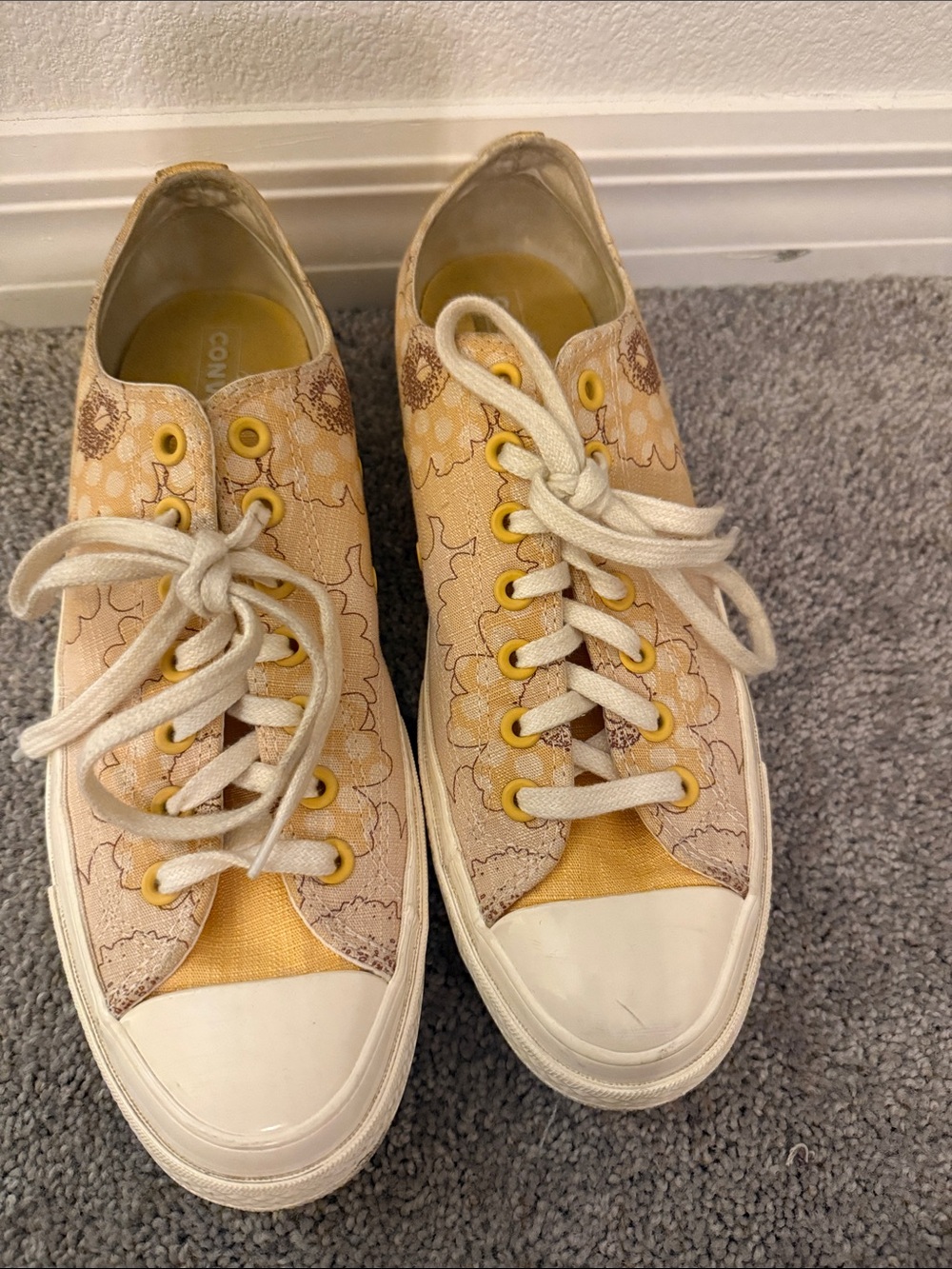 Converse Women’s Yellow Floral Low-Top Sneakers
